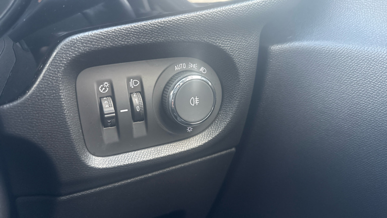 Vauxhall Corsa 100kW SE Premium 50kWh 5dr Auto [11kWCh] Electric Hatchback